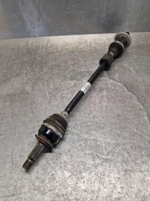 Приводной вал задняя левая сторона mini cooper countryman r60 9813597 фото №1