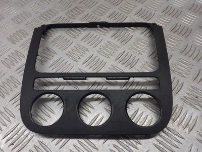 Рамка радио vw golf v 1.4 1k0858071c фото №1