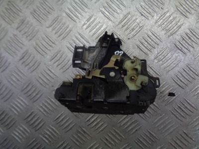 Замок двері правий перед skoda fabia i фото №1