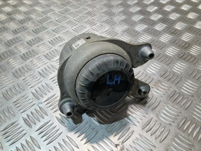 Кронштейн подушка двигателя левая mercedes w238 фото №1