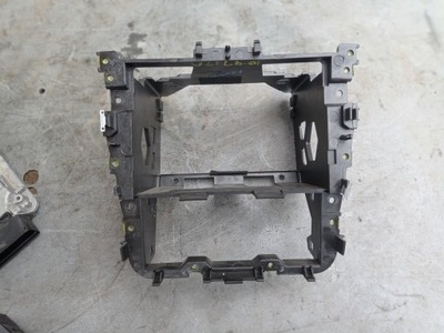 Рамка радио vw golf v 1k0858089 фото №1