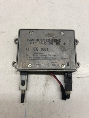 Mercedes w211 модуль a2118200885 підсилювач антени фото №1