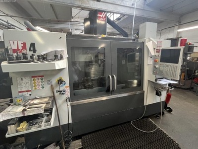 Centrum frezarskie HAAS VF-4