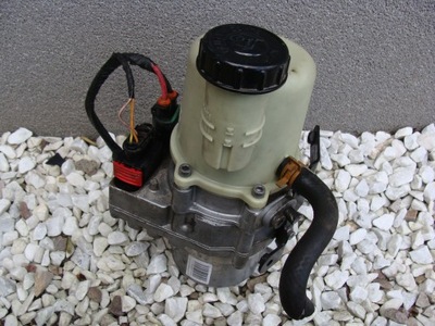 Насос підсилювача sandero i logan i 8200720894 фото №1