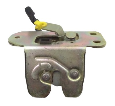 Mitsubishi carisma замок крышки фото №1