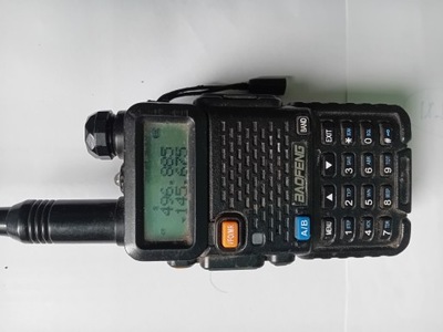 RADIOTELEFON BAOFENG UV-5R