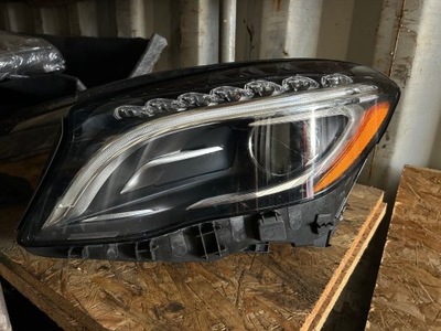 Mercedes gla x156 лампа перед ліва фото №1