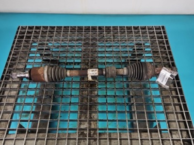 Приводной вал перед левая renault clio iv 12-20 1.2 16v механическая коробка передач фото №1