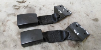 Vw fox клипса поперечина задняя europa 05r orygina фото №1