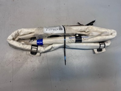 Шторка безопасности левая vw golf vi plus 5m0880741g фото №1