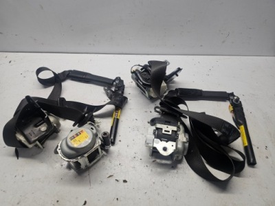 Opel astra k hb ремни безопасности перед задняя комплект оригинал фото №1