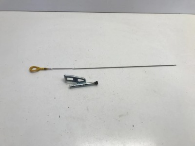 Toyota rav4 v gr 2023 2.5 h щуп щуп уровня масла фото №1