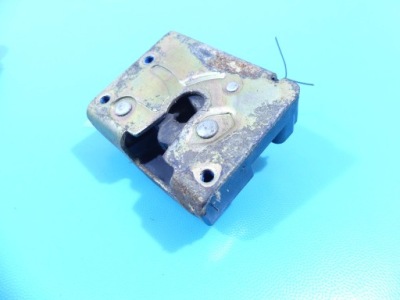 Замок кришки задня mazda tribute i 00-07 hb 5d фото №1