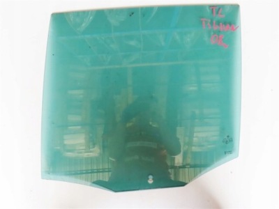 Скло задня ліва двері vw tiguan i 07-16 rok фото №1