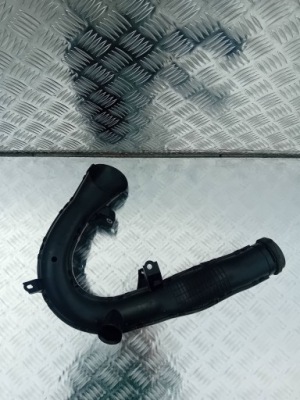 Впуск труба повітря lexus nx 300h i lift 2.5 h 17751-36080 фото №1