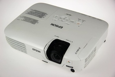 BIZNESOWY PROJEKTOR EPSON EB-W7 2200ANSI