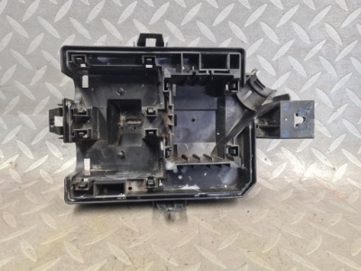 Основа корпус кронштейн кронштейн коробка запобіжників mokka 95962913 фото №1