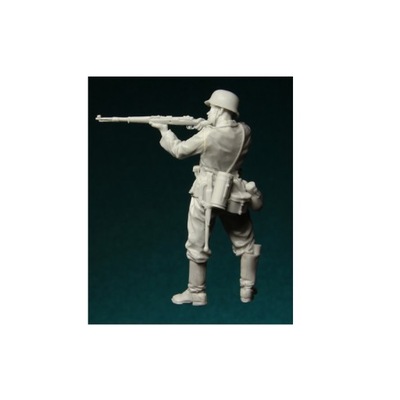Figurka Calujący Żołnierz Niemiecki 1/35Stalingrad
