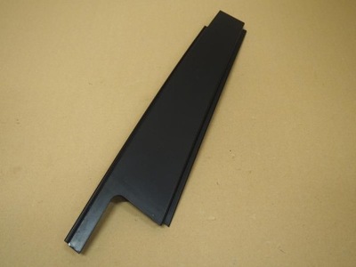 Накладка стійка двері правих задніх bmw e90 фото №1