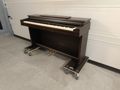 PIANINO ROLAND HP 330