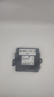 Jeep grand cherokee 19- модуль блок управления оригинальный номер m3n-82135300 фото №1