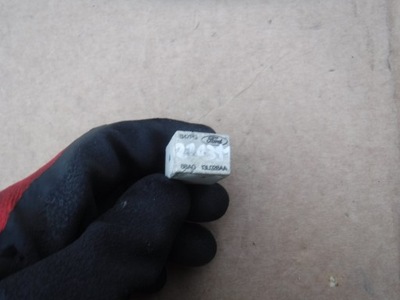 PRZEKAŹNIK FORD ESCORT 88AG-13L028AA