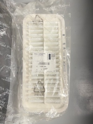 Фільтр повітря citroen peugeot c1 107 1444xa фото №1