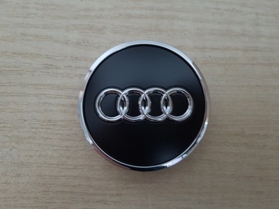 AUDI A4 B9 TAPACUBO KOLPACZEK TAPA 8W0601170B  