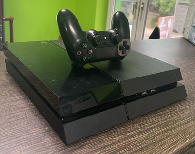 KONSOLA SONY PLAYSTATION PS4 CUH-1116A 500GB Z PADEM