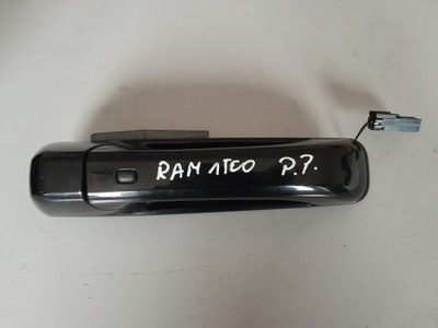 Dodge ram 1500 2015r ручка дверь правая перед передняя keyless 1uj86axraf фото №1