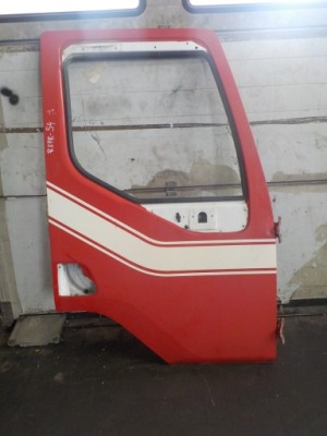 Двері правий перед renault premium dxi 11 do фарбування!!! фото №1