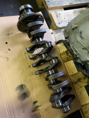 Wał колінчастий bmw 5 e60 e61 7529074 фото №1