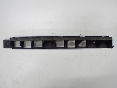 Skoda superb ii напрямна бампера задня 3t5807864a фото №1