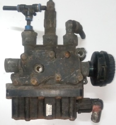 Клапан подушек ecas scania 4 фото №1