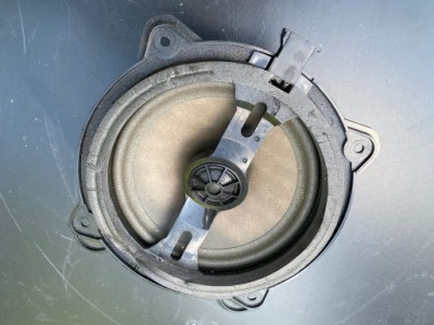Динамик задняя audi a3 8p a4 cabrio 8h0035411 фото №1