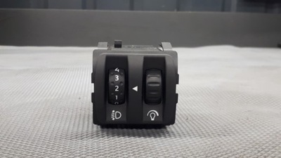 8200095495d регулировка света renault twingo ii фото №1