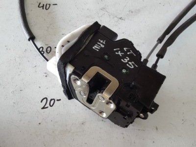 Hyundai ix35 10-16r замок дверь левый задняя 7 pin фото №1