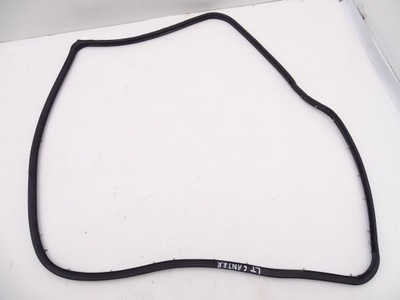 Mitsubishi canter 96-05 прокладка двері лівий задня фото №1