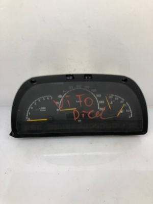 Лічильник приладова панель a0004465221 mercedes фото №1