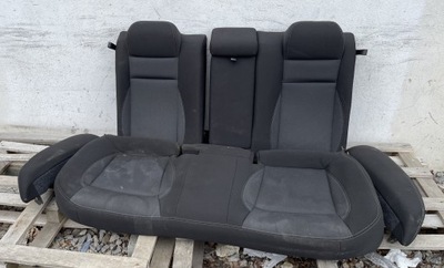 P7 dodge charger 2018 заднє сидіння задня задня комплектна фото №1