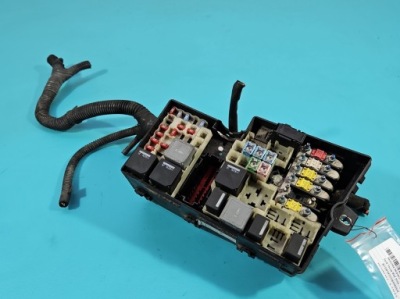 Коробка предохранителей ford focus mk2 3m5t-14a142-ab фото №1