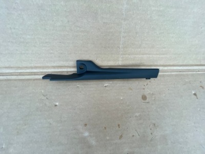 Dacia sandero 2 ліва накладка кутик жабо фото №1