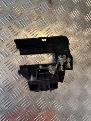 Porsche macan 95b 2020 всі запобіжник / реле акумулятор фото №1