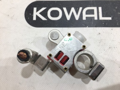 Infiniti q30 патрон клемма плюсовая аккумулятор оригинал nowa фото №1