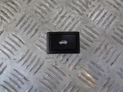 Кнопка перемикач багажника suzuki kizashi 09- фото №1