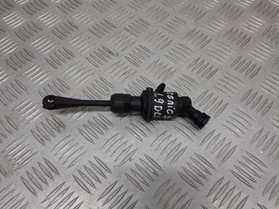 Помпа зчеплення renault scenic ii 1.9 dci фото №1