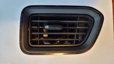 Решітка обдув консолі панелі master iv 687518035 r права фото №1