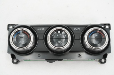 Панель кондиционера subaru xv 72311fj811 фото №1