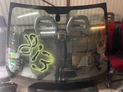 Скло лобове bez датчика renault captur 2015 оригінал фото №1