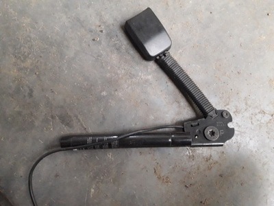 Ford fusion клипса ремней правый перед фото №1